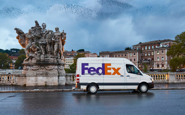 FedEx Express vehicle